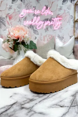 Brigham Fur Lined Platform Clog Slides: Tan