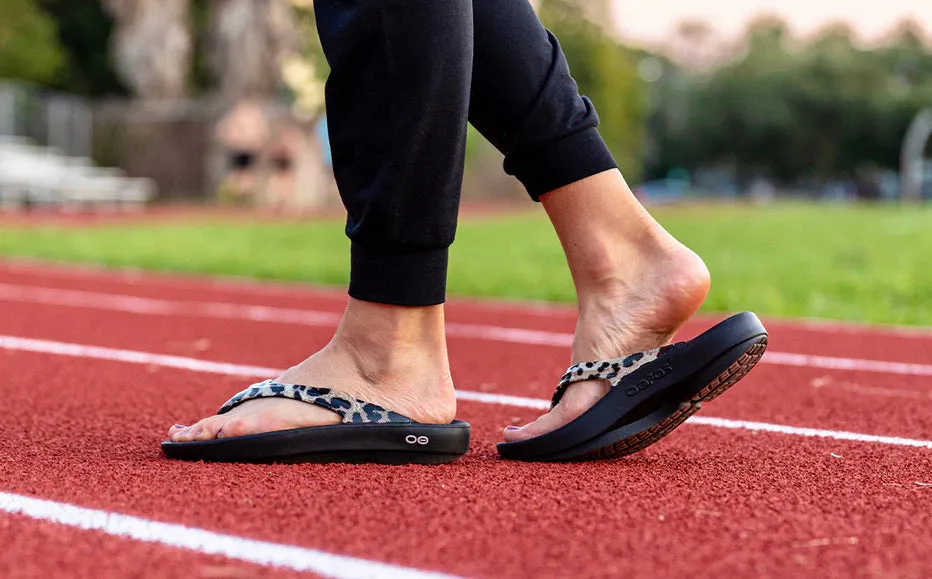 OOFOS Oolala Limited Flip Flops